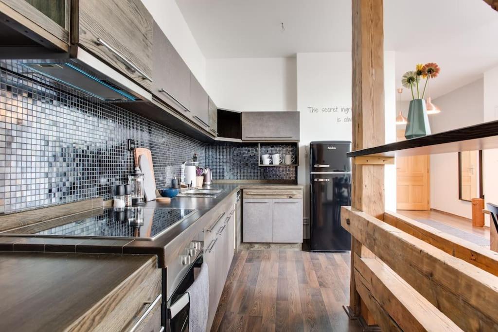 Unique City Centre Duplex, Castle View, Roof Top Terrace Praga